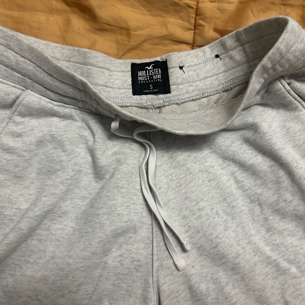 Hollister Heather Light Gray Drawstring Joggers